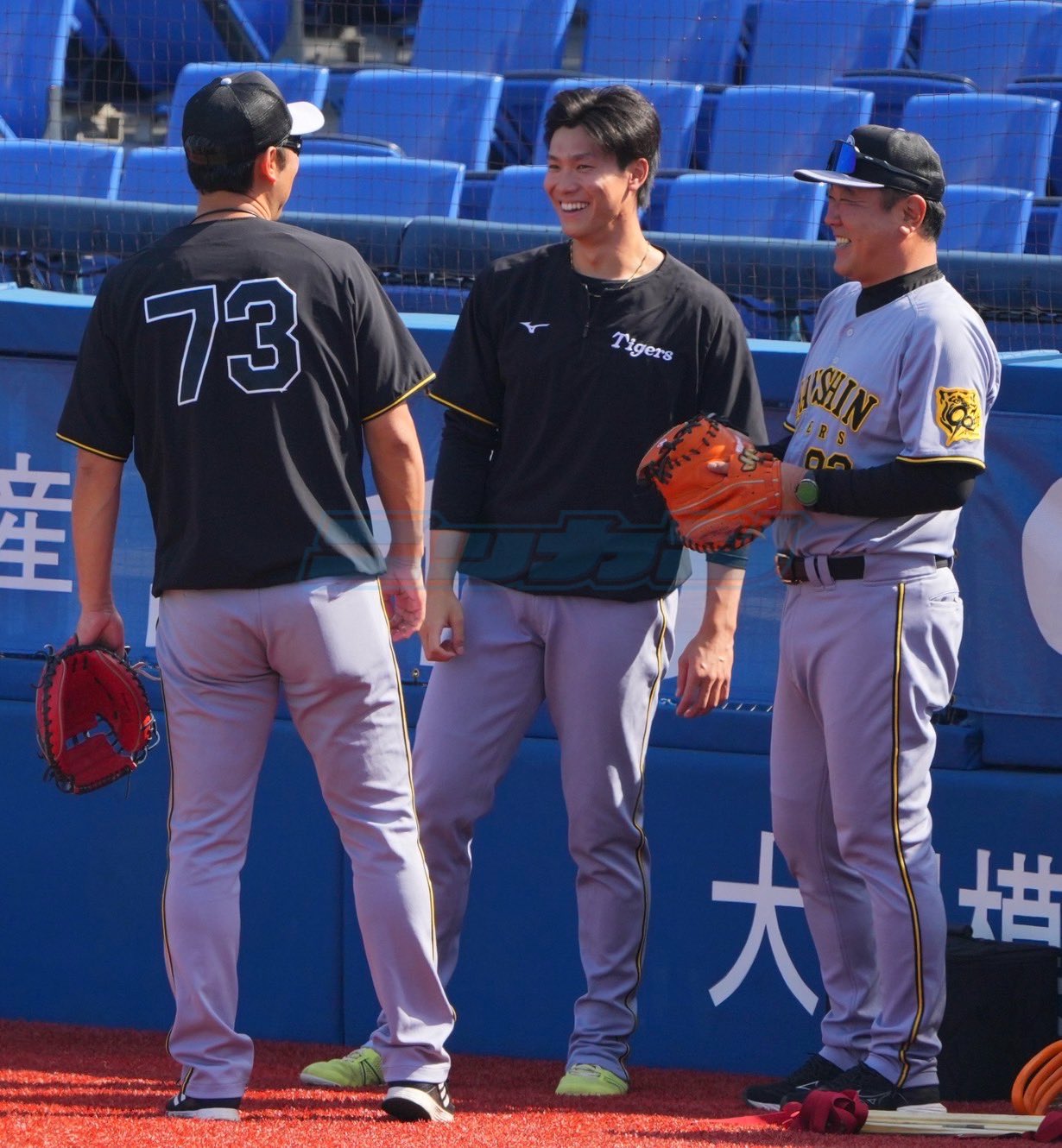 湯村たいこ「あいつと握手」 指楽歩│阿波踊り用品 やまぐち