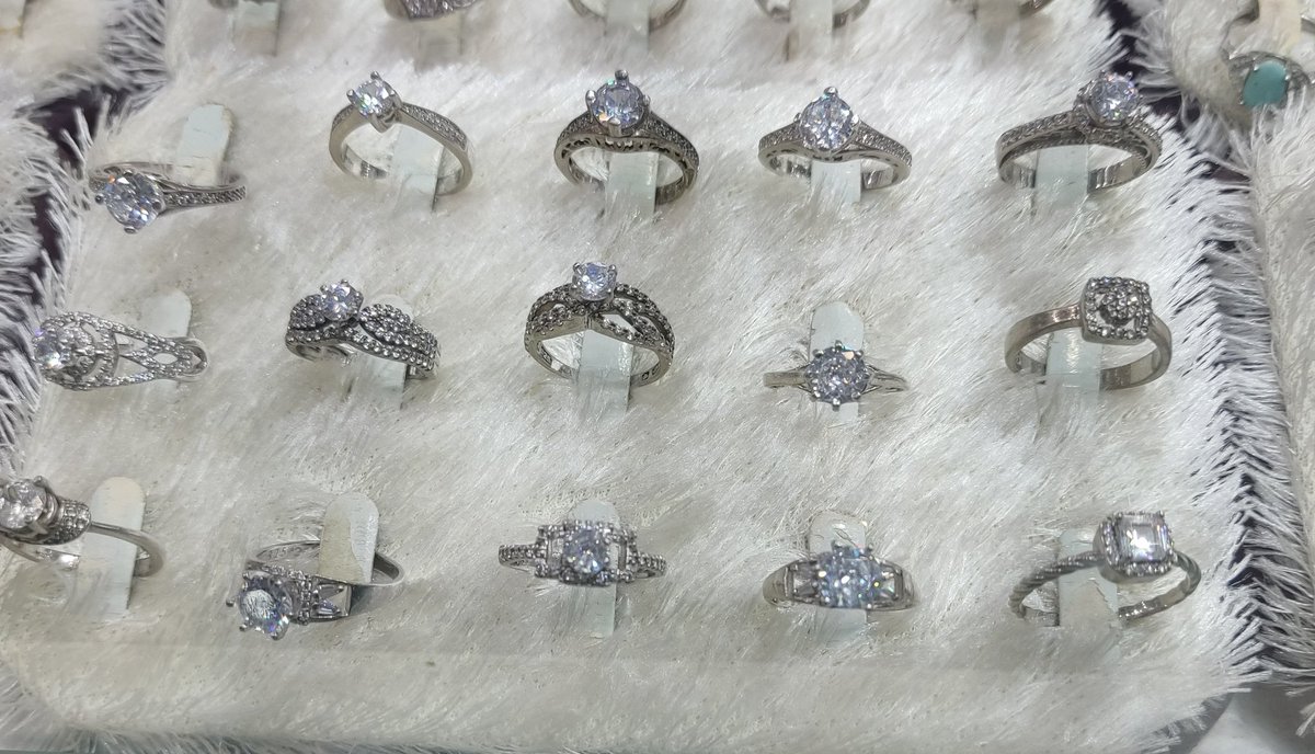 مهدی tweet media