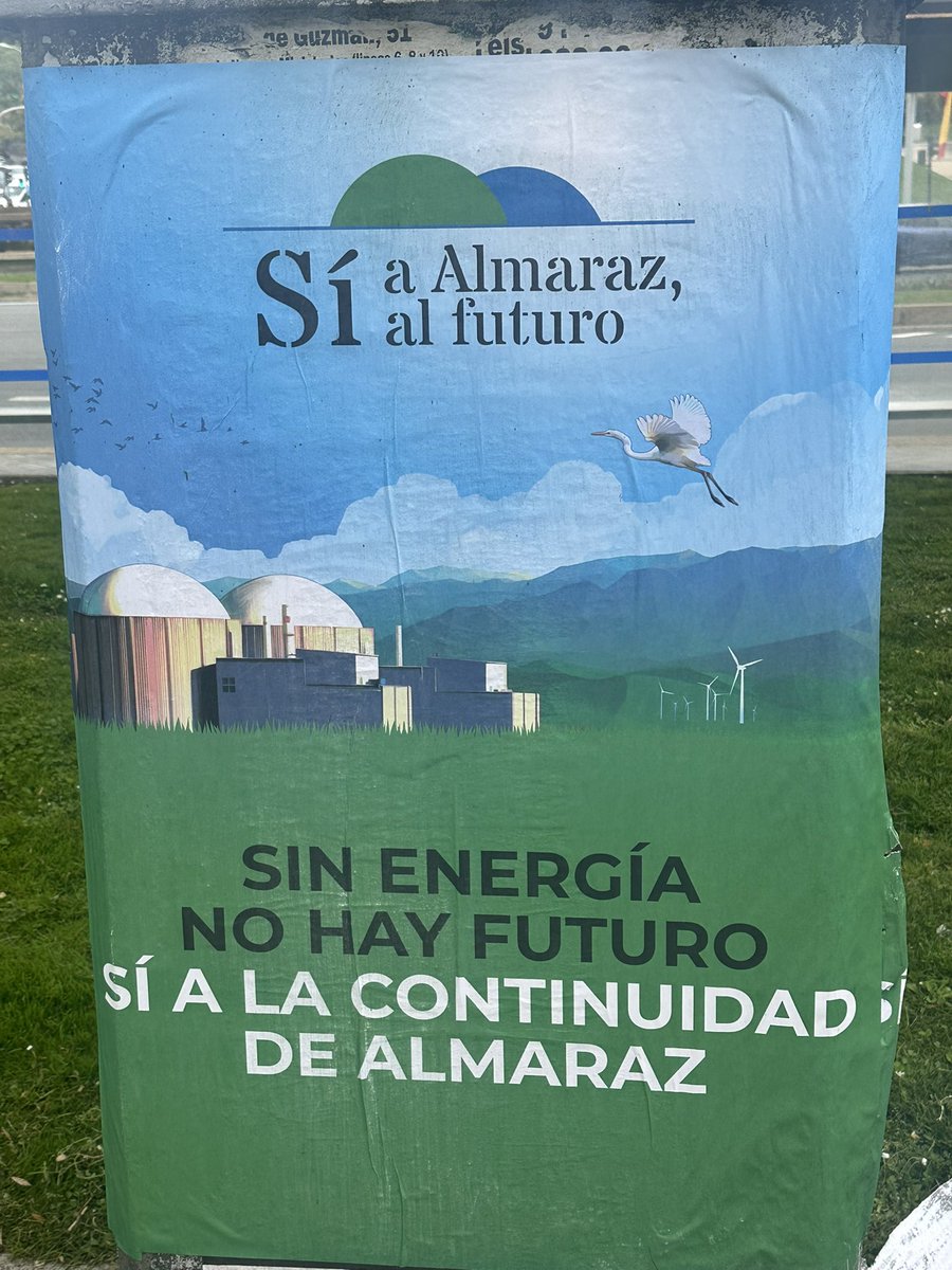 Juan López de Uralde (@juralde) on Twitter photo ¿Quien paga esta campaña? Han inundado el entorno del <a href="/mitecogob/">Transición Ecológica y Reto Demográfico</a> de carteles “anónimos” en favor de las nucleares. Todos sabemos que esos carteles, y su distribución, cuestan mucho dinero. Si son anónimos es porque el que paga no quiere que se sepa. 1/2 ¿Quien paga esta campaña? Han inundado el entorno del <a href="/mitecogob/">Transición Ecológica y Reto Demográfico</a> de carteles “anónimos” en favor de las nucleares. Todos sabemos que esos carteles, y su distribución, cuestan mucho dinero. Si son anónimos es porque el que paga no quiere que se sepa. 1/2