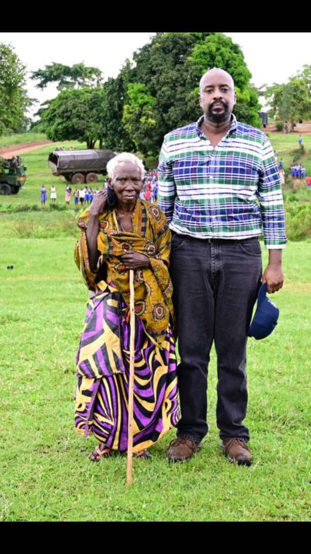 Akakunda Reachel (@akakundarecheal) on Twitter photo Happy birthday once again sir Gen <a href="/mkainerugaba/">Muhoozi Kainerugaba</a> , Your beautiful chracter that loves all nomatter the class, tribe, age or status. Thank you for helping the less privileged always. We are grateful to God for gifting Us with agreat man like you. 🇺🇬❤️ Happy birthday once again sir Gen <a href="/mkainerugaba/">Muhoozi Kainerugaba</a> , Your beautiful chracter that loves all nomatter the class, tribe, age or status. Thank you for helping the less privileged always. We are grateful to God for gifting Us with agreat man like you. 🇺🇬❤️