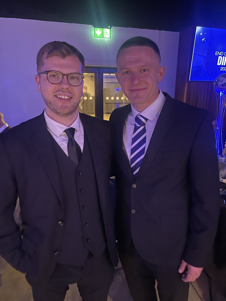 Ellis Hampton tweet media