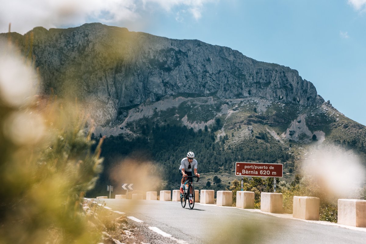 costablancaorg's tweet photo. Estos días nos visita en la #CostaBlanca el equipo de 'RennRad Magazin', medio alemán especializado en ciclismo de carretera, gravel y deportes relacionados 🚴‍♂️🚵. Han mostrado su interés en conocer y promocionar nuestra provincia como destino ciclista de referencia internacional. https://t.co/TN7EhvcOWY