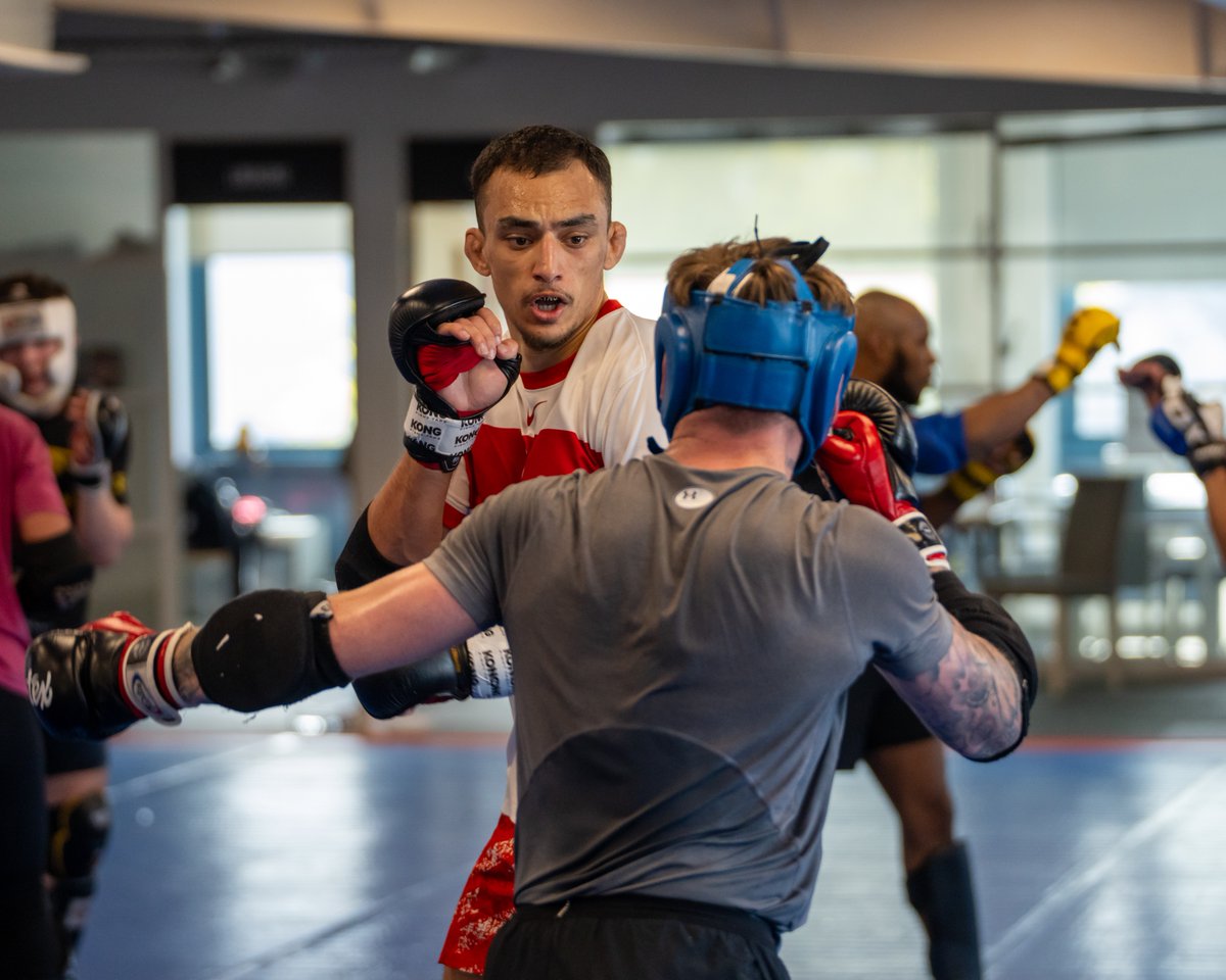 MMA Class is tonight 7:30 - 9pm. Great for any level from novice to professional with  mat menace Mike Ekondayo 

#mmaclass #gbtt #ukmma #southlondongym