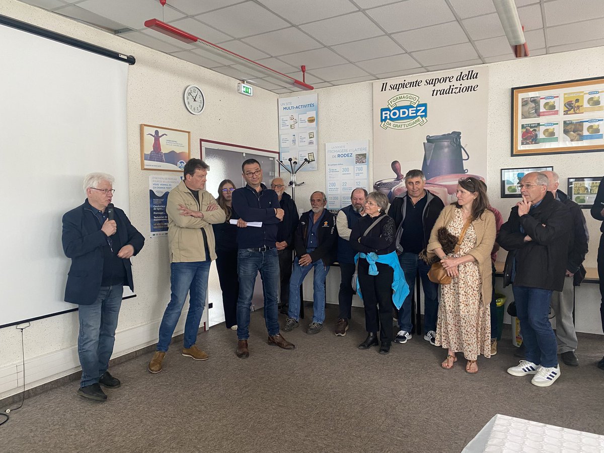 EleveursChevres's tweet photo. #AG25 L’#AssembléeGénérale de la #FNEC a commencé ce matin à Rodez!
🚩 1 ère étape au siège de R.A.G.T pour une visite de cette société de semences
🚩2 ème étape, chez Lactalis
Nous continuons les visites à la découverte de l’#Aveyron et sa filière caprin . #filierecaprine https://t.co/9TlDcipXep