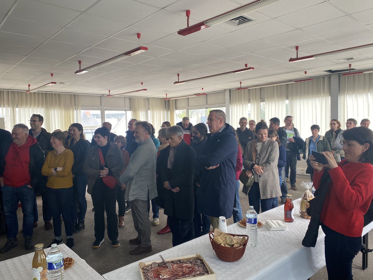 EleveursChevres's tweet photo. #AG25 L’#AssembléeGénérale de la #FNEC a commencé ce matin à Rodez!
🚩 1 ère étape au siège de R.A.G.T pour une visite de cette société de semences
🚩2 ème étape, chez Lactalis
Nous continuons les visites à la découverte de l’#Aveyron et sa filière caprin . #filierecaprine https://t.co/9TlDcipXep