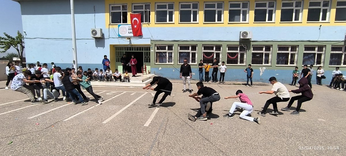 IhoMidyat's tweet photo. 23 NİSAN ULUSAL EGEMENLİK VE ÇOCUK BAYRAMI OKULUMUZDA COŞKUYLA KUTLANDI. https://t.co/jfXraqvVZm