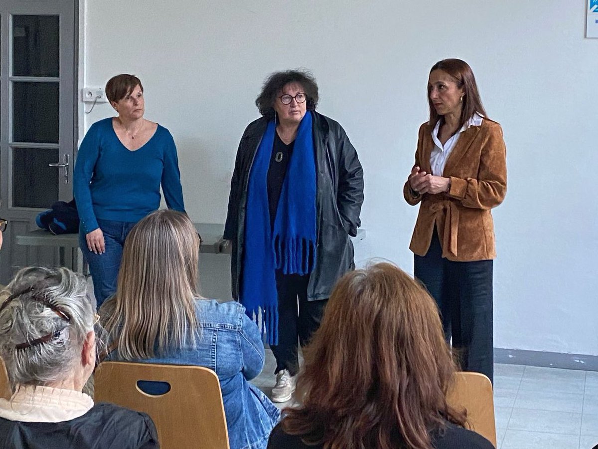 📍 Hier soir, à la Maison de Quartier d’Avesnières, notre équipe d’opposition tenait une réunion publique afin d’échanger avec les habitants sur les enjeux du quotidien.

🗣️ Un moment d’écoute et de dialogue autour de plusieurs problématiques :
•Les dépôts sauvages près des