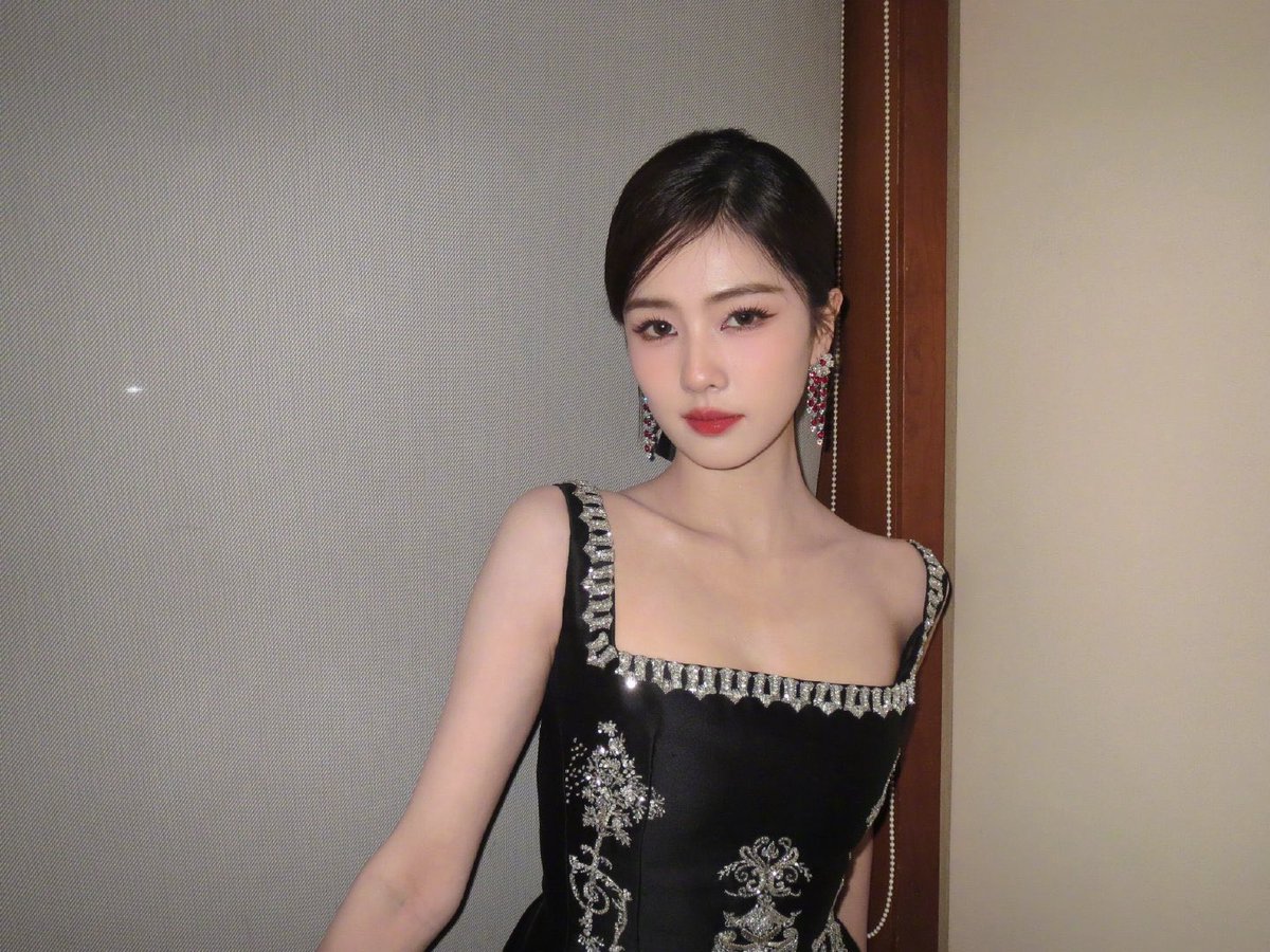 shirubyjane's tweet image. c-ent’s finest beauty