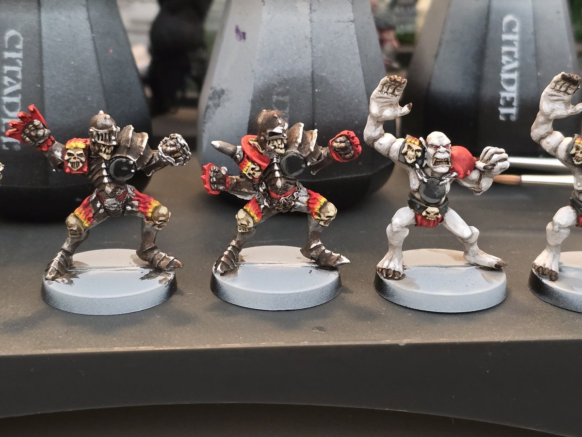 Be4ch's tweet image. 9 down, 3 more to go. Almost there and hopefully I'll get it all finished over the weekend. #bloodbowl