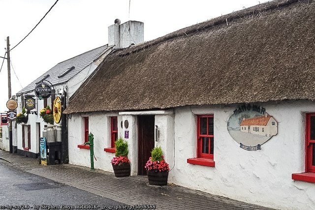 Logainm.ie (@logainm_ie) on Twitter photo Man of War i mBÁC
logainm.ie/ga/137195
"..the evidence suggests that Man of War in North County Dublin got its name from a public house of the same name in the location."
Is amhlaidh an scéal le 'Blacklion', 'Horse and Jockey', 'Fox and Geese' de réir dealraimh.
<a href="/dublinbypub/">Dublin By Pub</a> Man of War i mBÁC
logainm.ie/ga/137195
"..the evidence suggests that Man of War in North County Dublin got its name from a public house of the same name in the location."
Is amhlaidh an scéal le 'Blacklion', 'Horse and Jockey', 'Fox and Geese' de réir dealraimh.
<a href="/dublinbypub/">Dublin By Pub</a>