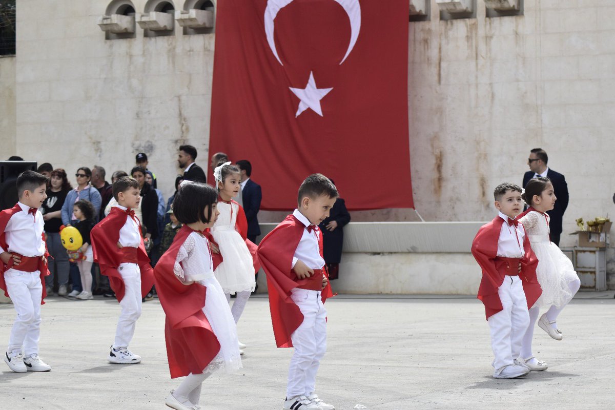 DivrigiA's tweet photo. 23 Nisan Ulusal Egemenlik ve Çocuk bayramı alan gösterimiz
@tcmeb @sivasmem @erdogan_fatih66 @DivrigiIlce @Sivas_HEDEF #aileyılı https://t.co/bwTEeyPJFF