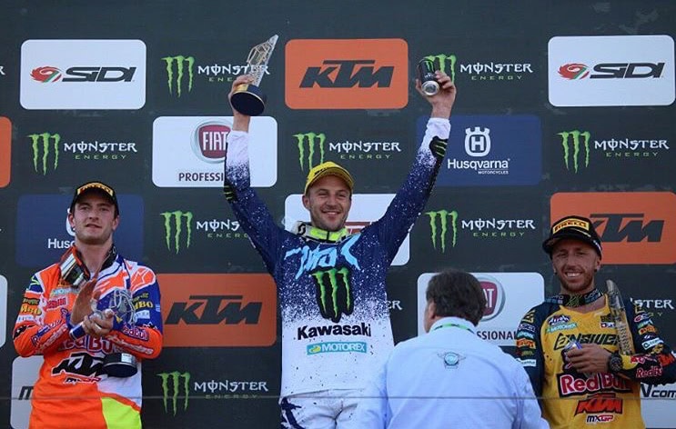 Dankzij Lucas Coenen heeft Belgie weer een GP-winnaar in de MXGP. De laatste was Clement Desalle op 1 mei 2018 tijdens de GP in Rusland #FlashbackFriday #MXGPStatistics #Beup2date #PoweredbyKEMCO #KEMCOMotorsportArchives #Motorsport #Motocross #MXGP #MXGPSwitserland 📷 #Onbekend