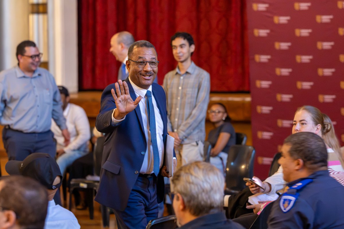 StellMun's tweet photo. Earlier this month, Mayor Jeremy Fasser joined the SU SRC Safety Imbizo - a student-led call to action addressing safety concerns of students in Stellenbosch. A powerful platform where youth, security stakeholders and the municipality came together to build a safer town for all. https://t.co/3cOl3gn2O5