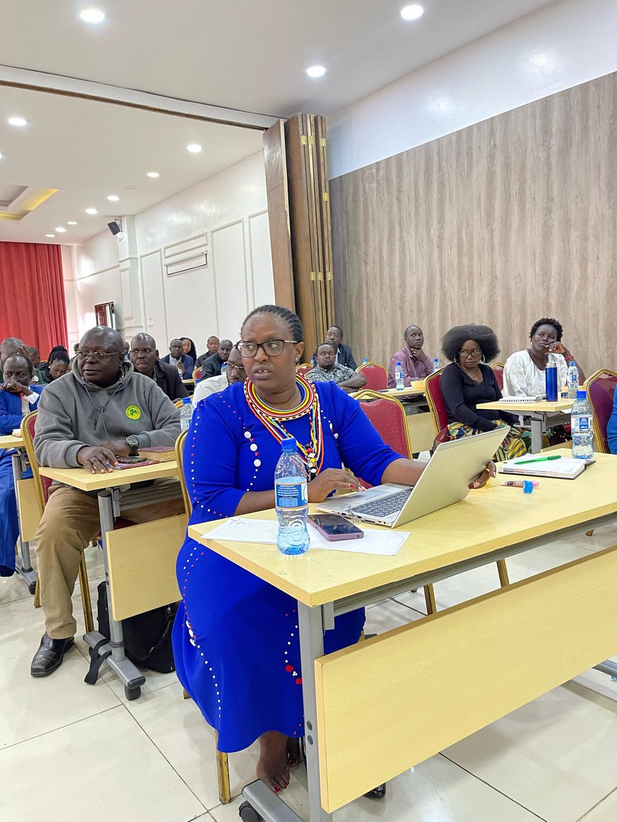 DavidBusienei6's tweet image. Day  2 of the training had the  participants, organized by counties, analyzing the progress of @climate_ke projects  In the Rift valley Counties. They identified aspects progressing well,key challenges and   proposed strategies and actions to address them.
@WorldBankKenya