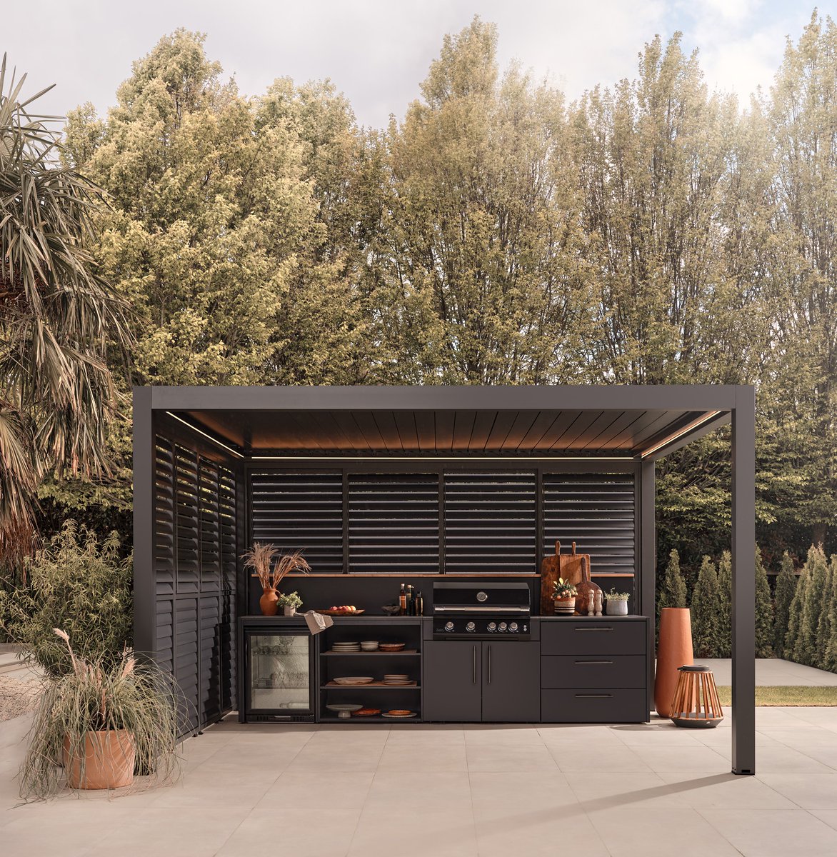MangowOutdoors's tweet image. 🔥🍔 Hosting a spring BBQ? Cook, entertain, and enjoy outdoor dining with a Mangow Outdoor Kitchen—perfect for sunny days with family and friends. 👉 mangow.co.uk #OutdoorKitchen #GardenEntertaining #SpringDining