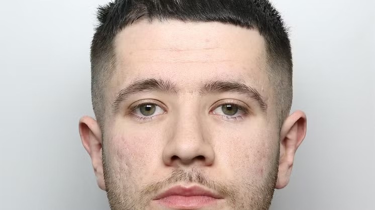 MPSCroydon's tweet photo. Met brings leader of fraud platform to justice
Zak Coyne, 23 (22.02.01) of Woodbine Road, Huddersfield, was sentenced for https://t.co/0i7COBr6v1
#metpolice #actionfraud https://t.co/ZYW6NCIPXK