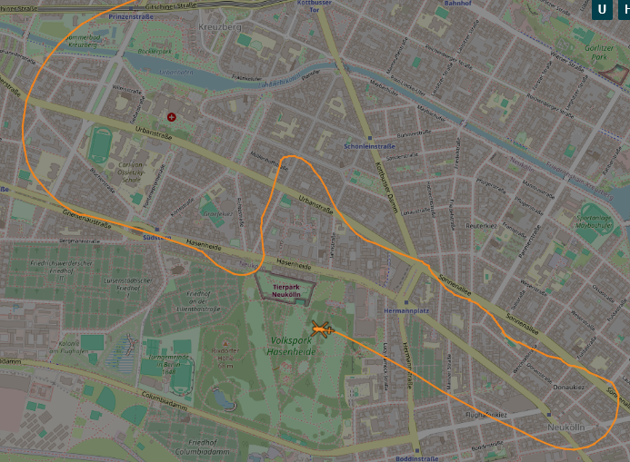 datawrangler2's tweet photo. [*Fahndung]
.
Verfolgung?
Übung?
Helikopter über Berlin-Neukölln im Scan-Modus.
#BPOBER #Heli #Berlin #Neukölln #b2404
https://t.co/5h1djTMnql https://t.co/kSuYggjrhA