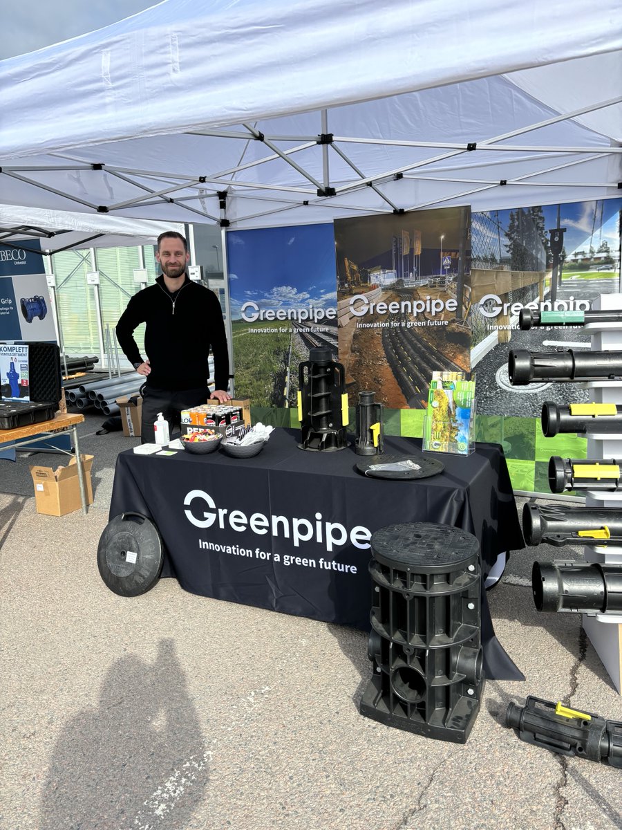 Greenpipegroup's tweet image. 🎪 Greenpipe är på plats i Karlstad!

Idag hittar ni oss på Sola Mark &amp;amp; VA 2025 hos Dahl, Sågverksgatan 24, mellan kl. 10–15.

🍔 Och ja – alla besökare bjuds på hamburgare direkt på plats!

Välkomna förbi vårt tält för frågor och diskussioner. 

#Greenpipe