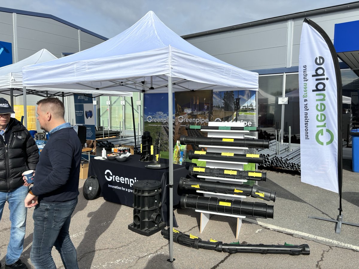 Greenpipegroup's tweet image. 🎪 Greenpipe är på plats i Karlstad!

Idag hittar ni oss på Sola Mark &amp;amp; VA 2025 hos Dahl, Sågverksgatan 24, mellan kl. 10–15.

🍔 Och ja – alla besökare bjuds på hamburgare direkt på plats!

Välkomna förbi vårt tält för frågor och diskussioner. 

#Greenpipe