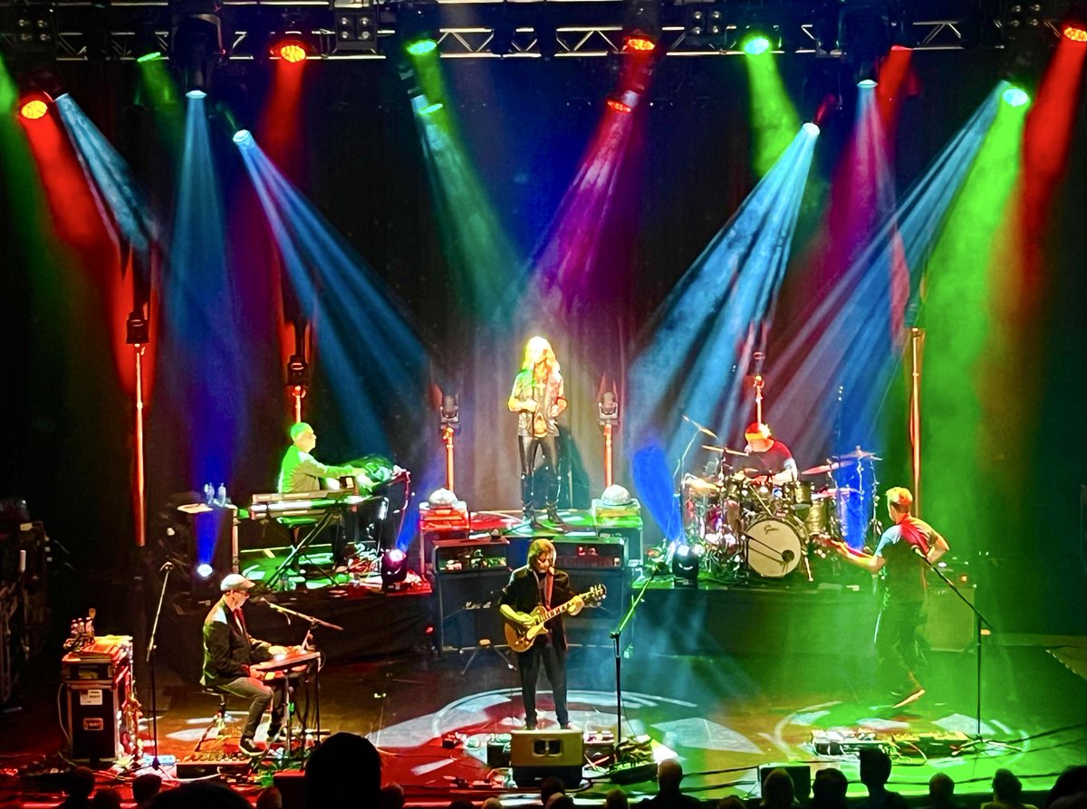 Steve Hackett tweet media