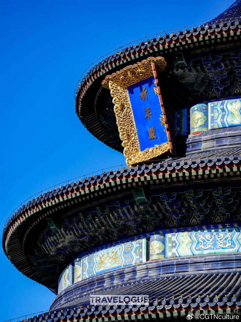 Rain Transforms a Jinan Town Into Living Ink-painting Art 
In Mingshui Ancient Town, Jinan, rain transforms the centuries-old architecture into a flowing Chinese ink painting.