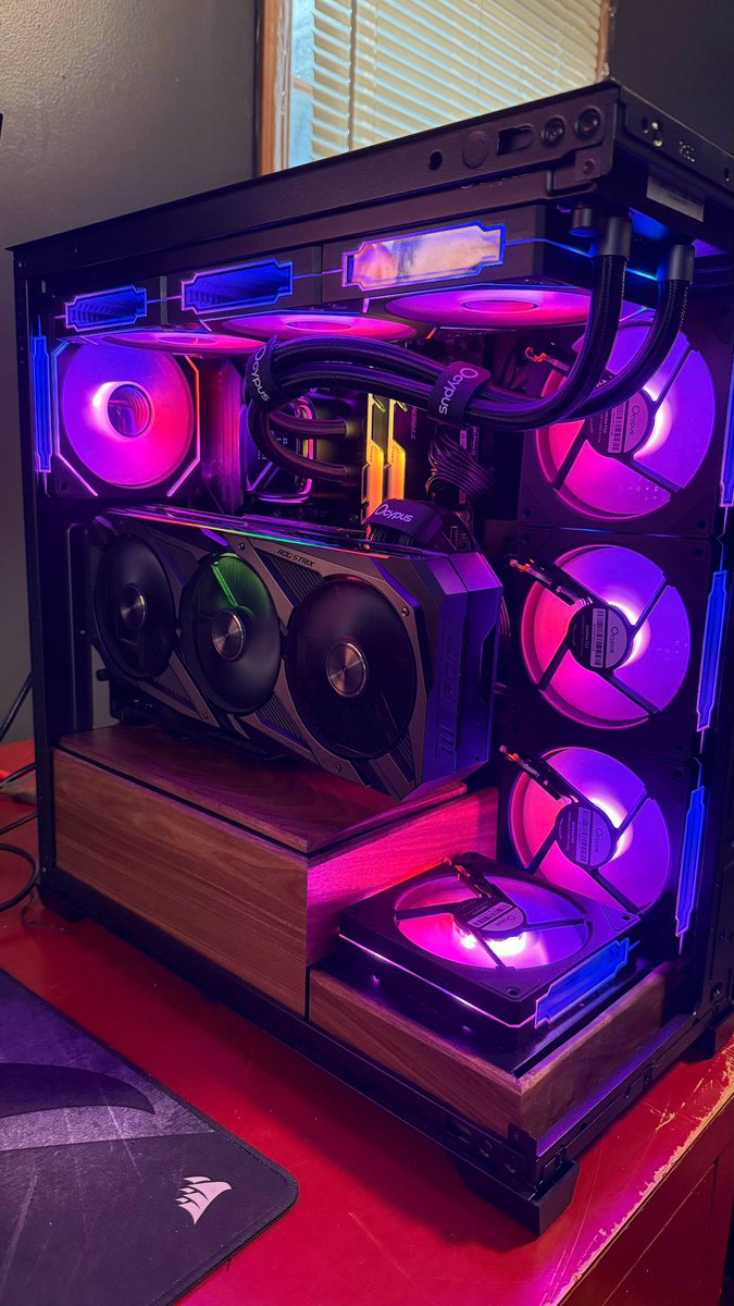 Ocypus's tweet photo. 🪵🪵Ocypus and logs collide like never before! Would you like it?

📸from @woodntech1 Thank you for your ingenuity.

#Ocypus https://t.co/4ea1rCsTan
