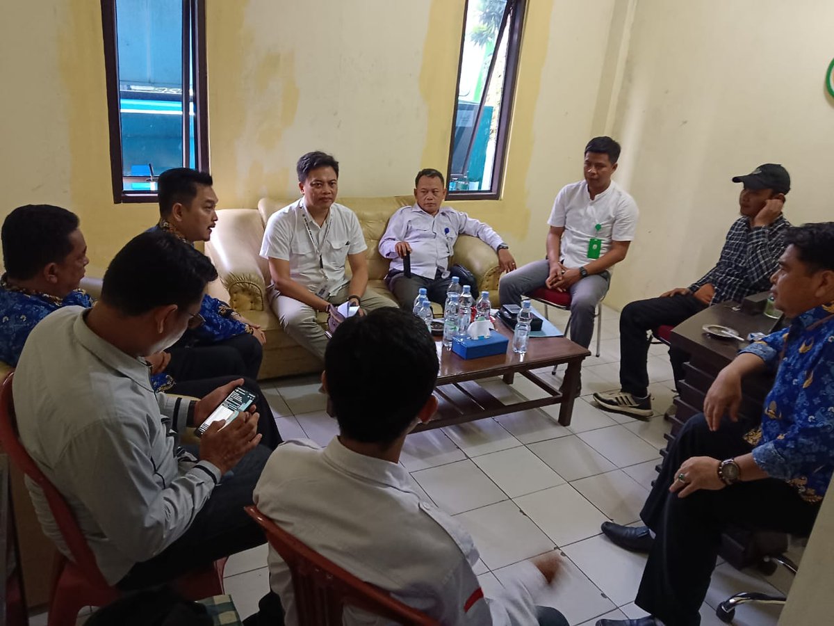 Marbot256's tweet photo. Koperasi Merah Putih untuk Membangun Desa Membangun Indonesia
#TerimaKasihPakYandriSusanto
#TPPBanten
@prabowo
@YandriSusanto27
@ArizaPatria
@Taufikmadjid71
@AbdiYahdil97895
@NursaidM
@kemendespdt
@bpsdmkemendesa
#text#koperasimerahputih
@sorotan https://t.co/3heEPtdgeg