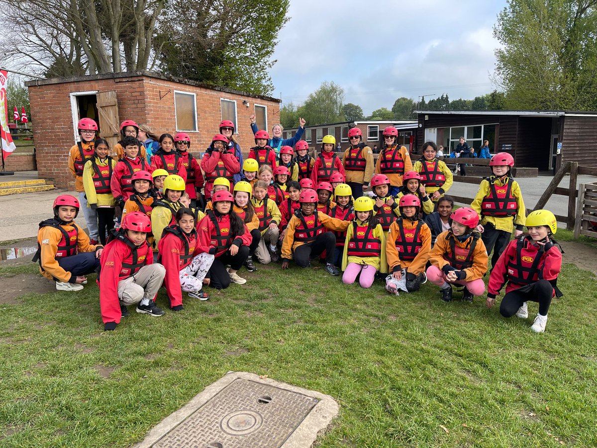 DerbyHighPrima1's tweet photo. Y5 are well fed and prepped ready for their first activity of the day- Kayaking! 🛶
We are also celebrating three birthdays today 🎂🥳
#happybirthday #partyonthewater #derbyhighprimary https://t.co/mWNkNMQU0L
