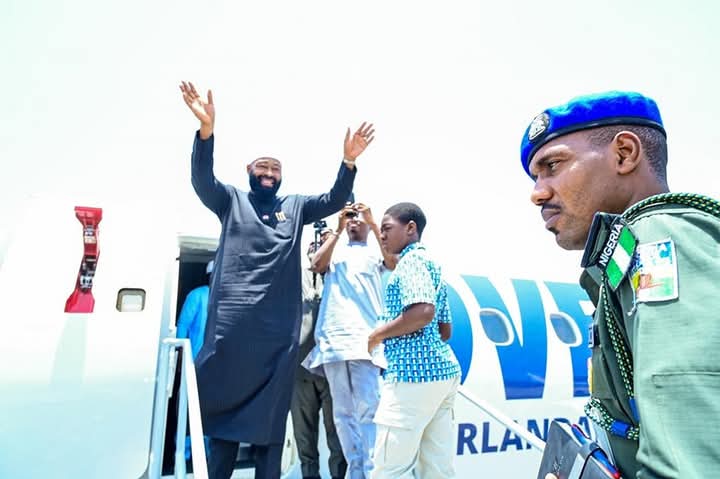 Bagosupportgrup's tweet photo. The Farmer Governor Dr Umar Muhammed Bago Mr talk and do, thank you for all you do for our dear state.... We are proud of you 💪🙏
#Bago
#Bagox2
#Infrastructuraldevelopment
#NewNiger https://t.co/JWIYn3h3VH