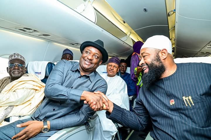 Bagosupportgrup's tweet photo. The Farmer Governor Dr Umar Muhammed Bago Mr talk and do, thank you for all you do for our dear state.... We are proud of you 💪🙏
#Bago
#Bagox2
#Infrastructuraldevelopment
#NewNiger https://t.co/JWIYn3h3VH