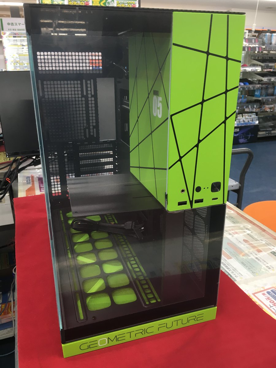 KOUBOU_nipponba's tweet photo. PCケースのカラバリ商品が入荷✨
独特なカラーで映えること間違いなし！！

Model 5 NV Style Edition
（GF-M5-NV Edition）　¥17,980

展示機はないのですがこちらのケースを
使って展示用PCを組み立てる予定なのでお楽しみに♪
#GeometricFuture #パソコン工房 #大阪日本橋 https://t.co/e5UuwPANcH