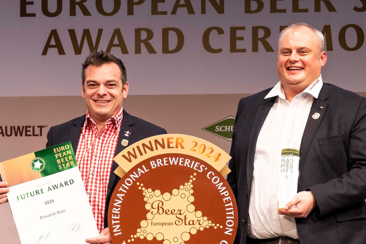 info_enaw's tweet photo. Die Brauerei Baar AG hat unter anderem eine Heizzentrale installieren lassen, die auf Holz basiert. Für ihr Engagement bezüglich Nachhaltigkeit ist die Brauerei an einem der wichtigsten Bierwettbewerbe 2024 ausgezeichnet worden. Mehr unter dem Link im Kommentar 👇 https://t.co/VAAer34OsM