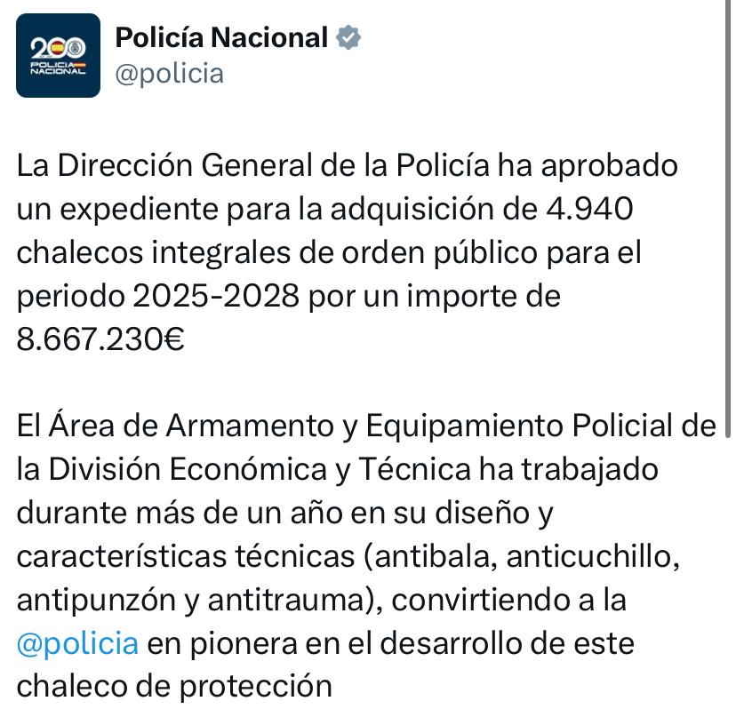 FuipSup's tweet photo. Aprueban la licitación de 4.940 #ChalecosAntibalasAntitrauma
La @policia siguiendo directrices de la #JUIP ha confeccionado este chaleco integral siendo pioneros en su desarrollo.
Es más ligero que el antitrauma actual y permite mejor movilidad.
#FuerzaHonorYProtección⚔️🦁🛡️ https://t.co/Z8Aso1ID5h