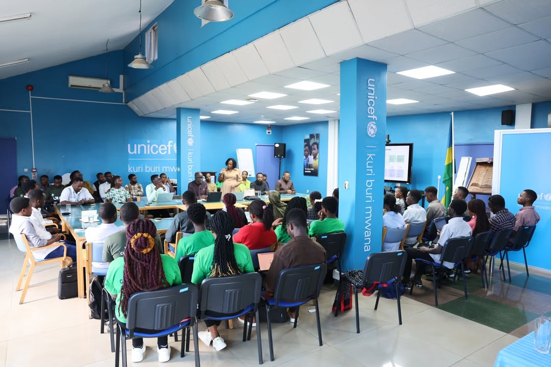 Ndayizeyetheon6's tweet photo. Climate action is not just reacting, It's all about leading,innovating and mobilizing community for scaling up more sustainable climate initiatives.
Youth consultation should be taken into consideration because our voices matter in driving climate solutions.
#ClimateAction 
#NDC https://t.co/zKYESGcrjd