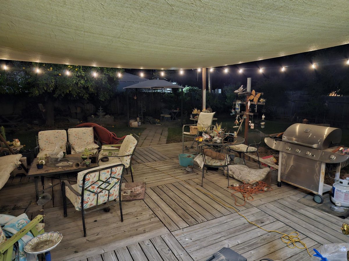 Yunchengfactory's tweet image. Premium quality, competitive rates, and reliable global shipping—your trusted source for bulk string lighting solutions.

Learn About: ehelight.com/product/st38-c…

#Yuncheng #StringLightManufacturer #DirectFromFactory #OutdoorLighting #LightingWholesale