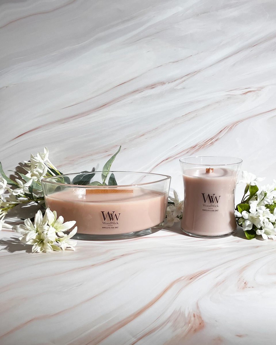 candlehouse_ao's tweet image. 海と南国を感じる香り、WoodWick【バニラ&amp;amp;シーソルト】🏝️

バニラの花にシーソルトとジャスミンをブレンドした柔らかく包み込まれるような香りが特徴です✨

・WoodWick  バニラ&amp;amp;シーソルト
ジャーM  税込4,400円
ハースウィック  税込6,600円

ご来店を心よりお待ちしております♪

#WoodWick