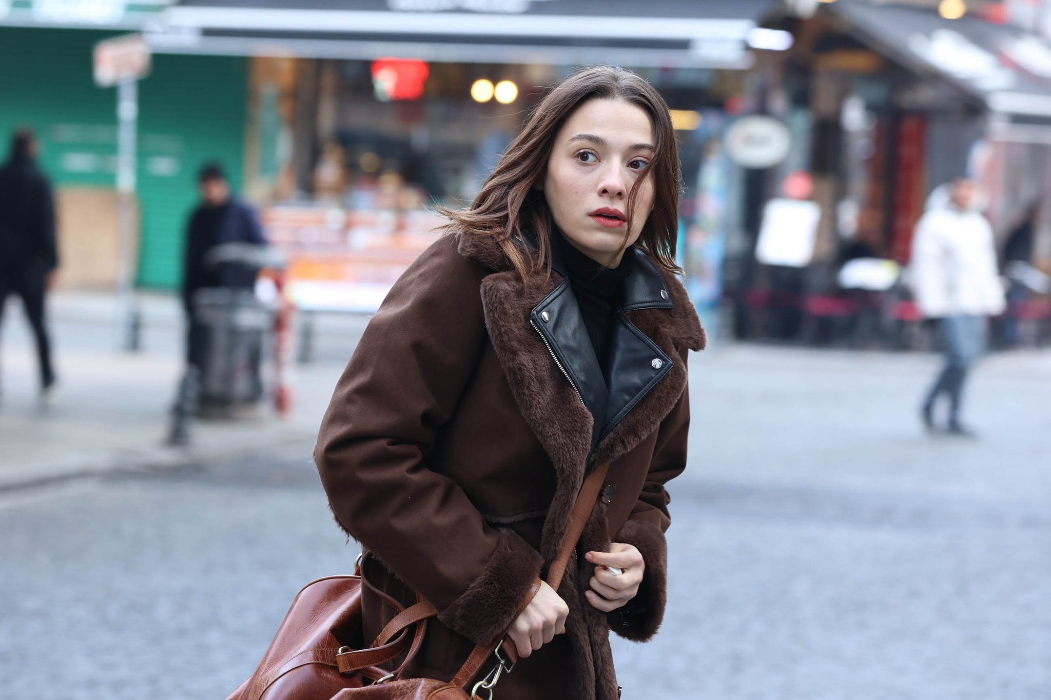 GpSYV3-XAAA0Ws6?format=jpg&name=large