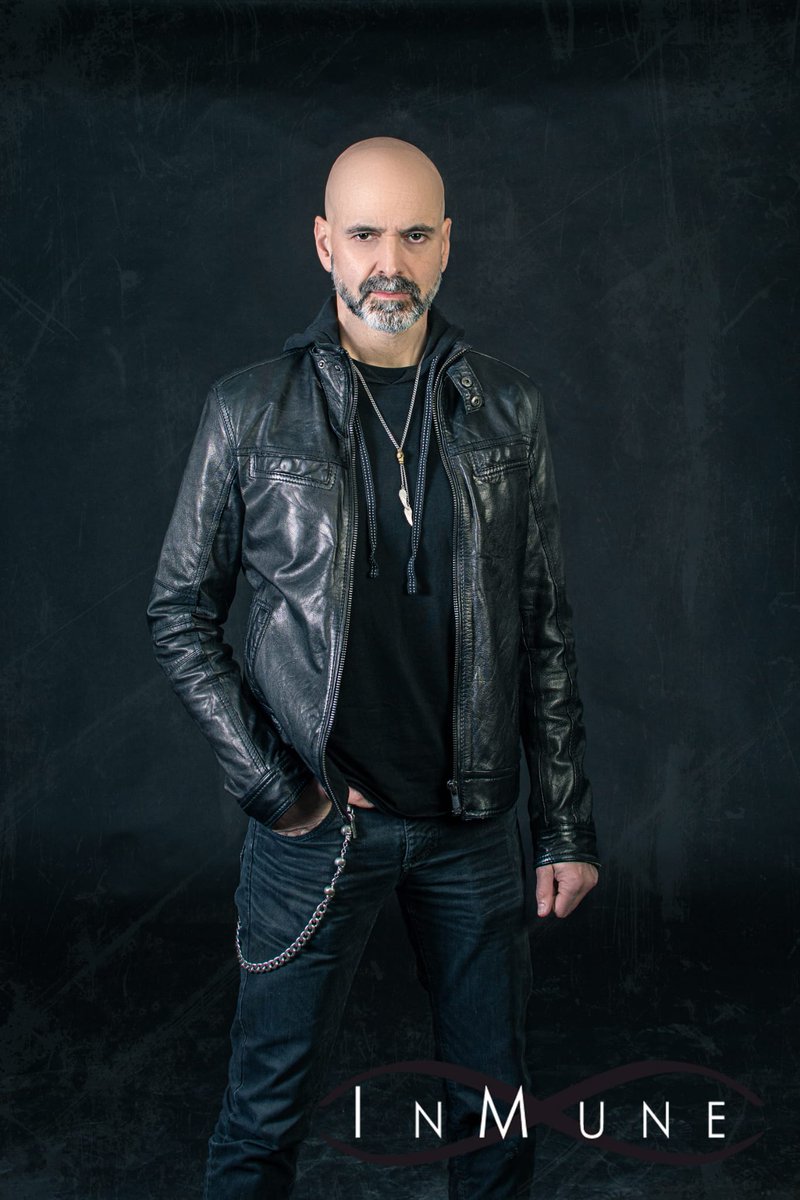 InMuneBand's tweet image. InMunes! 
Nuestro Jordi tiene doble celebración!!
Hoy,  @jordirieradrummer , súper batería, cumple años! Te deseamos FELIZ CUMPLEAÑOS ✨️ ♥️🐙✨️✨️

#InMune #drummerboy #drummer