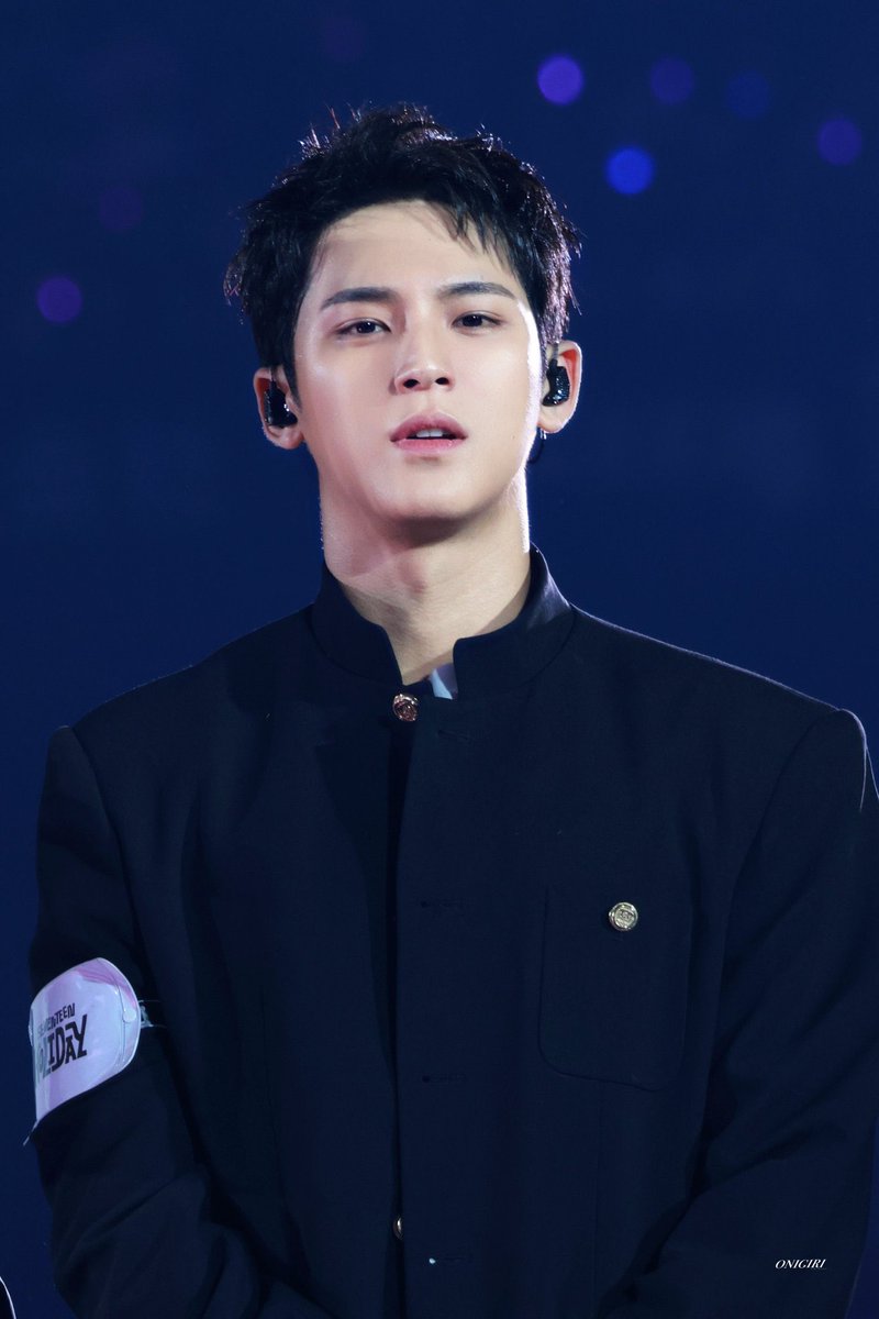 minwonshu's tweet image. mingyu senpai