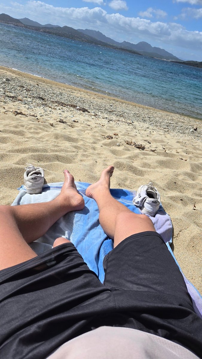 Chi vuole giocare?🥵
Who wants to play?🔥
onlyfans.com/lelle1001