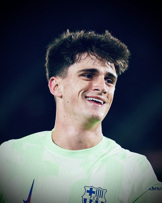 EdonitFCB's tweet photo. 🚨 Pau Víctor estime qu’il peut apporter davantage à l’équipe. À la fin de la saison, une réunion est prévue entre Deco et son agent. L’attaquant, sous contrat jusqu’au 30 juin 2029, souhaite rester, mais il espère jouer un rôle plus important la saison prochaine. 🇪🇸 @sport https://t.co/TF0kkYNvHN