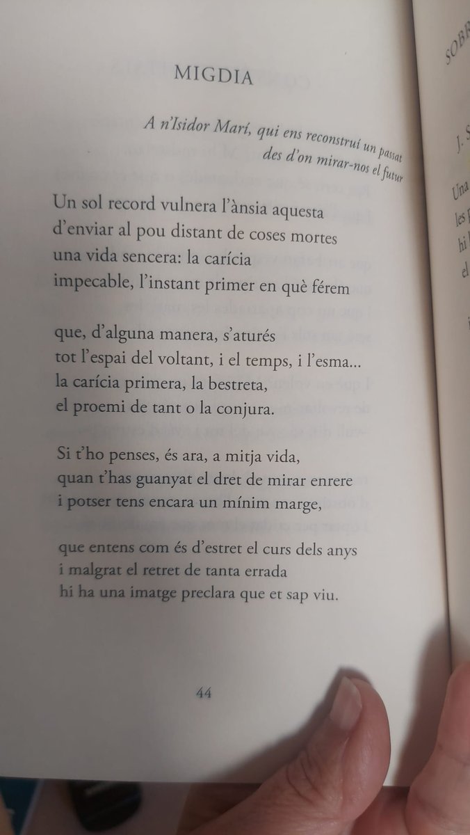 Eva Llorenç Celades (@evallorensc) on Twitter photo Enhorabona per la Creu de Sant Jordi, <a href="/IsidorMari/">Isidor Marí</a>! Recupere un poema de #ManelMarí que et va dedicar i recupere la dedicatòria que et va fer:
"A n'Isidor Marí, qui ens reconstruí un passat
des d'on mirar-nos el futur"
Salut! Enhorabona per la Creu de Sant Jordi, <a href="/IsidorMari/">Isidor Marí</a>! Recupere un poema de #ManelMarí que et va dedicar i recupere la dedicatòria que et va fer:
"A n'Isidor Marí, qui ens reconstruí un passat
des d'on mirar-nos el futur"
Salut!
