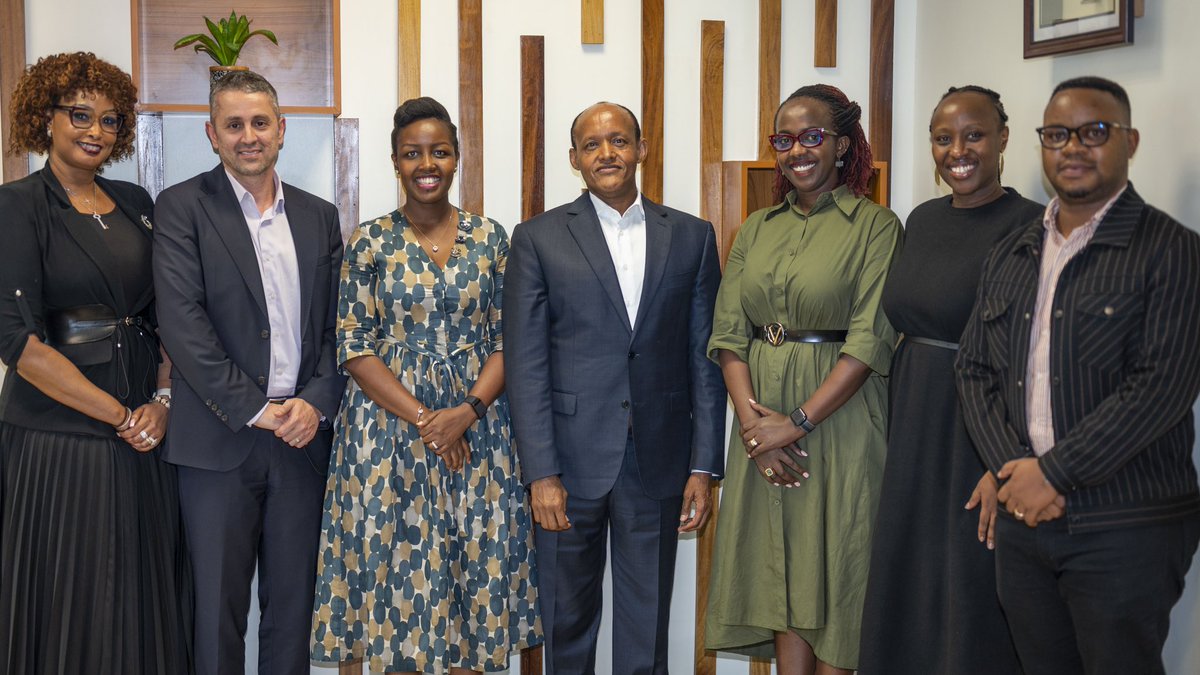 Ministry of ICT and Innovation | Rwanda (@rwandaict) on Twitter photo Minister <a href="/MusoniPaula/">Paula Ingabire</a> received the incoming CEO of <a href="/MTNRwanda/">MTN Rwanda</a> , <a href="/Monzer455/">Monzer Ali</a> , to reaffirm our shared commitment to expanding internet connectivity, boosting mobile penetration, and accelerating Rwanda’s digital and e-economy transformation. Minister <a href="/MusoniPaula/">Paula Ingabire</a> received the incoming CEO of <a href="/MTNRwanda/">MTN Rwanda</a> , <a href="/Monzer455/">Monzer Ali</a> , to reaffirm our shared commitment to expanding internet connectivity, boosting mobile penetration, and accelerating Rwanda’s digital and e-economy transformation.