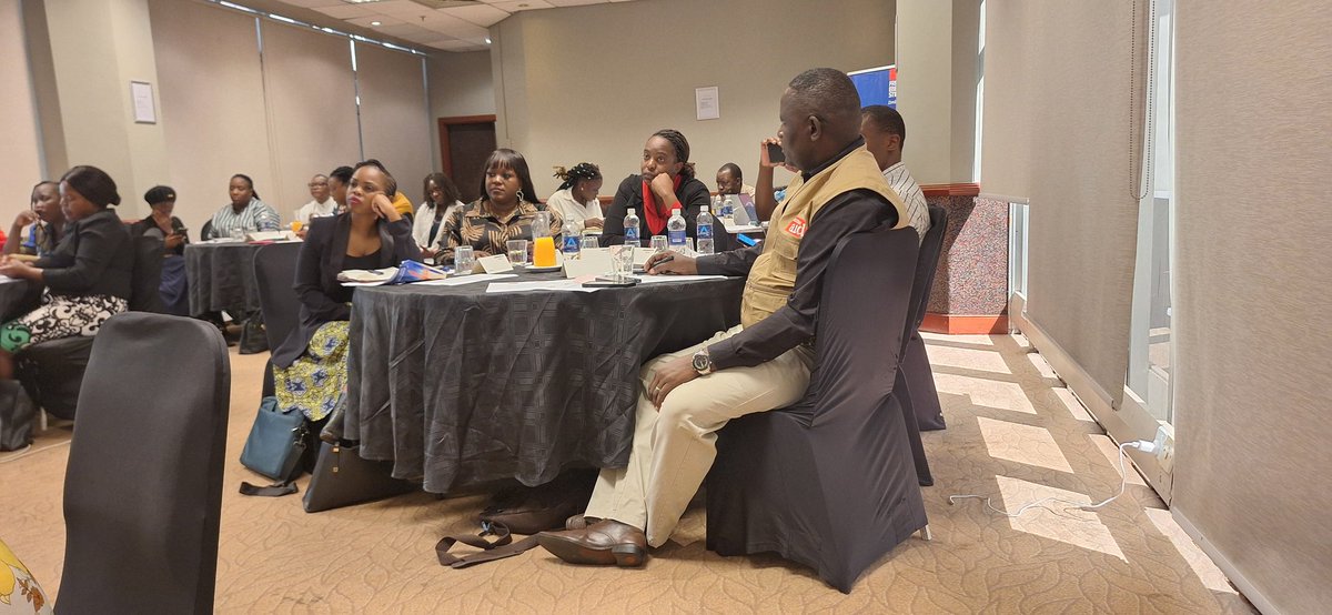 Women form the backbone of informal economies in Zim &amp; across the developing world, yet they remain undervalued and underprotected. Feminist approaches offer tools and experiences for economic and social justice, inclusion &amp; transformation. 
#FeminineInspiration #InclusiveEconomy