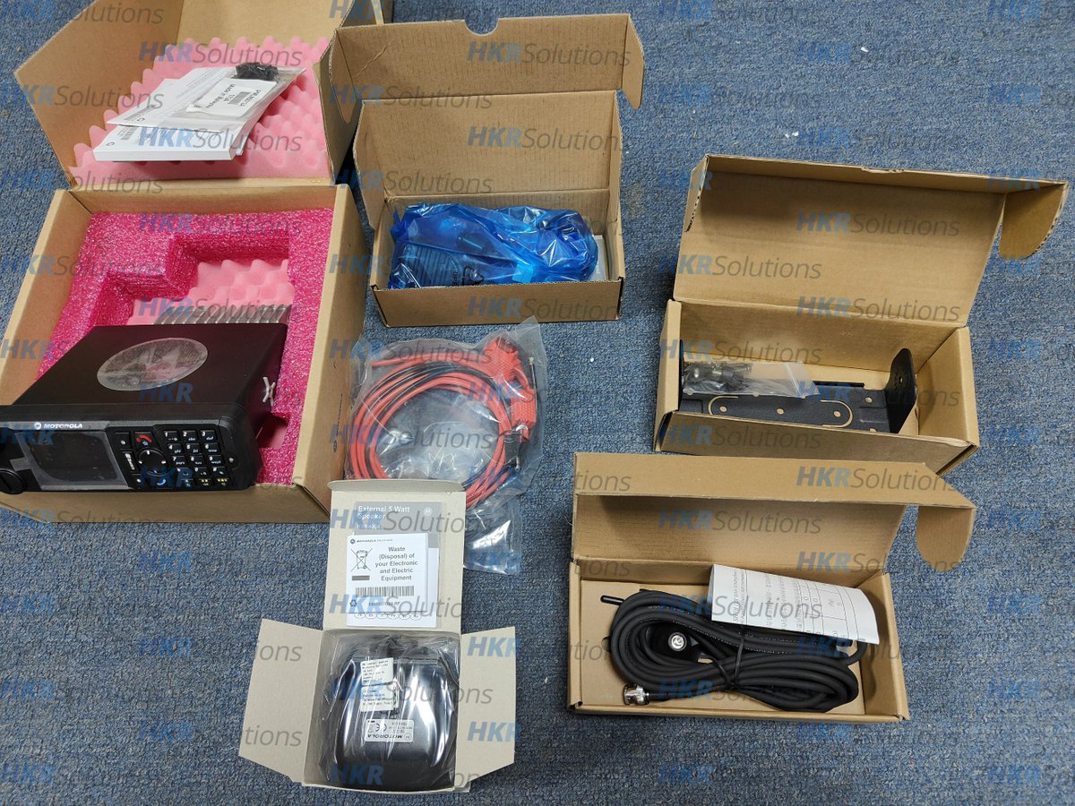Motorola MTM5500/MTM5400 mobile radio🔥🔥
 Dash / Desk Mount/Remote Mount Databox

#motorola #Walkietalkie #Radio #battery #motorolasolutions #mototrbo #charger #mobileradio #MOTOTRBO #SaudiArabia #Asia #accessories #antenna #speaker #Brazil #duplex #Hytera #Czech