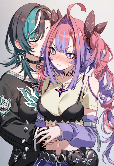 ヴィヴィ吸いするちはやちゃん.. 