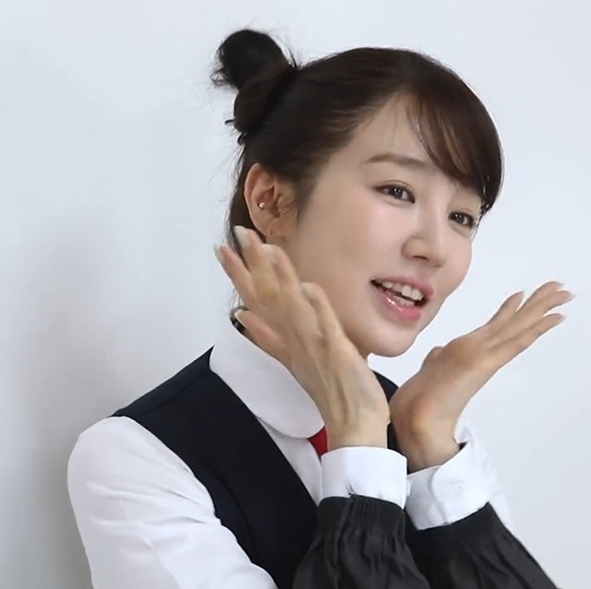 Kstyle_news's tweet image. ユン・ウネが19年ぶりに
ドラマ「宮」の“シン・チェギョン”を再現✨

▼40歳の美貌ショットを続々公開📸
kstyle.com/article.ksn?ar…

リメイク作にも期待！
▼2006年の主要キャストをおさらい
kstyle.com/article.ksn?ar…

#ユンウネ #宮 #韓国ドラマ
