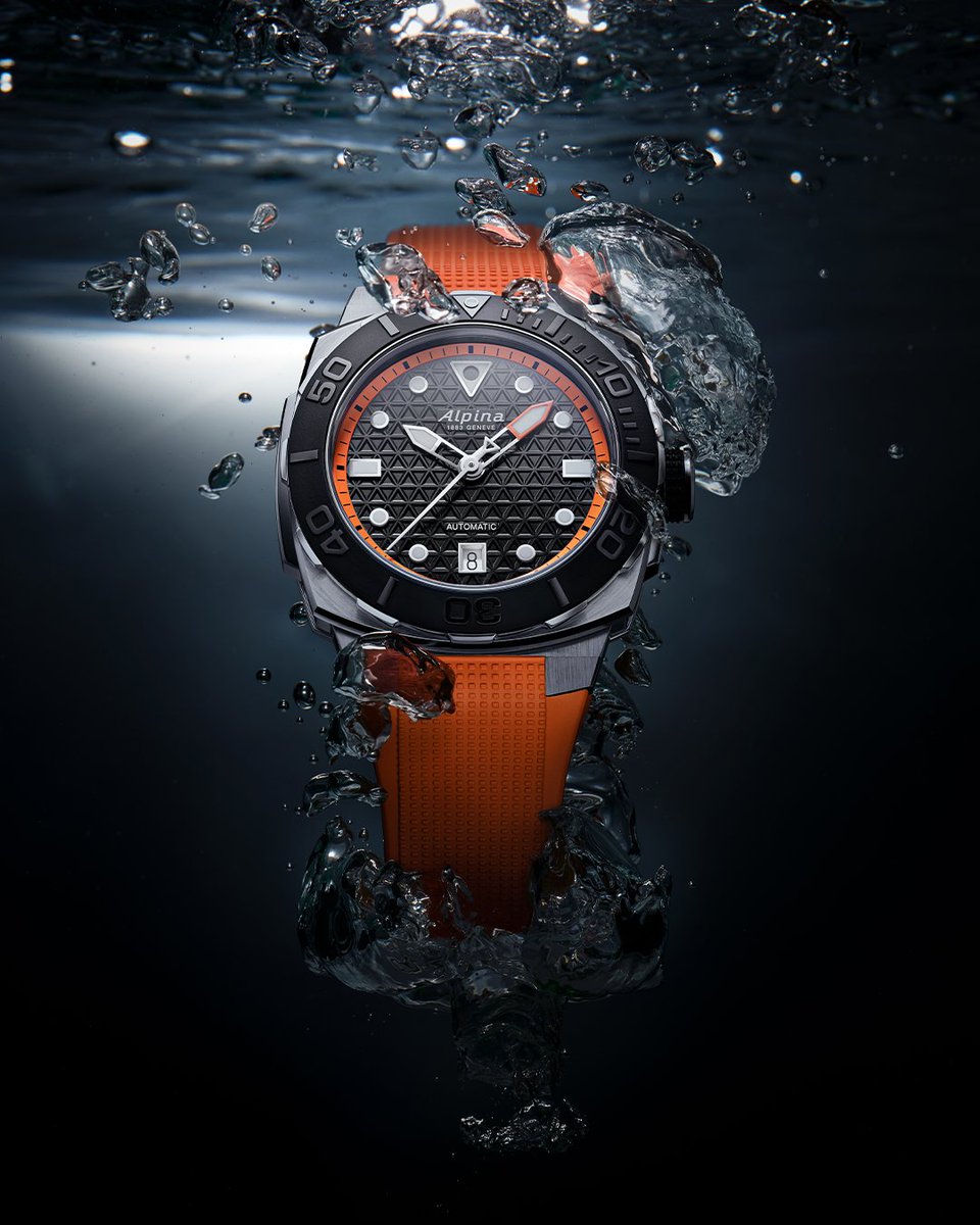 Alpinawatches's tweet photo. π₯ Stand out where others fade.
The Diver Extreme Automatic in orange rubber strap is made to be seen β above or below the surface.
π 300m WR, automatic movement.
π https://t.co/I7fFIDO4gw
#AlpinaWatches #OrangeWatch #DiveReady #Seastrong #AdventureGear https://t.co/2hrdR2ipN2