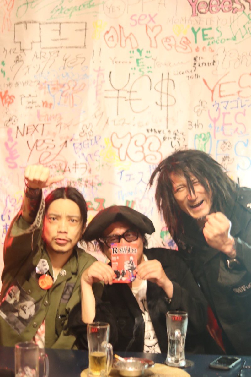 kim0chi_a's tweet photo. スカフェスの翌日はケバブYESにてDirt &amp; The Razorsでライブです。初ライブ！みんな遊びに来ておくれ〜！😎
【Dirt &amp; The Razors】
"Dirt &amp; The Razors" are Members of the PRACTICE, TAKURAMI, and 1Pint treato The Kilkenny. 
This is Acoustic Punk Rock Machine.  Not Ching Dong. https://t.co/eY0kcCUDUs