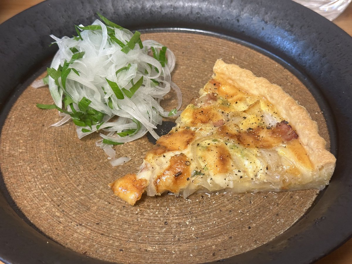 SaltLemon_cook's tweet photo. 実家で育てている新玉ねぎが送られてきたので、頑張って色々やってみてる https://t.co/sckCZjQVxd